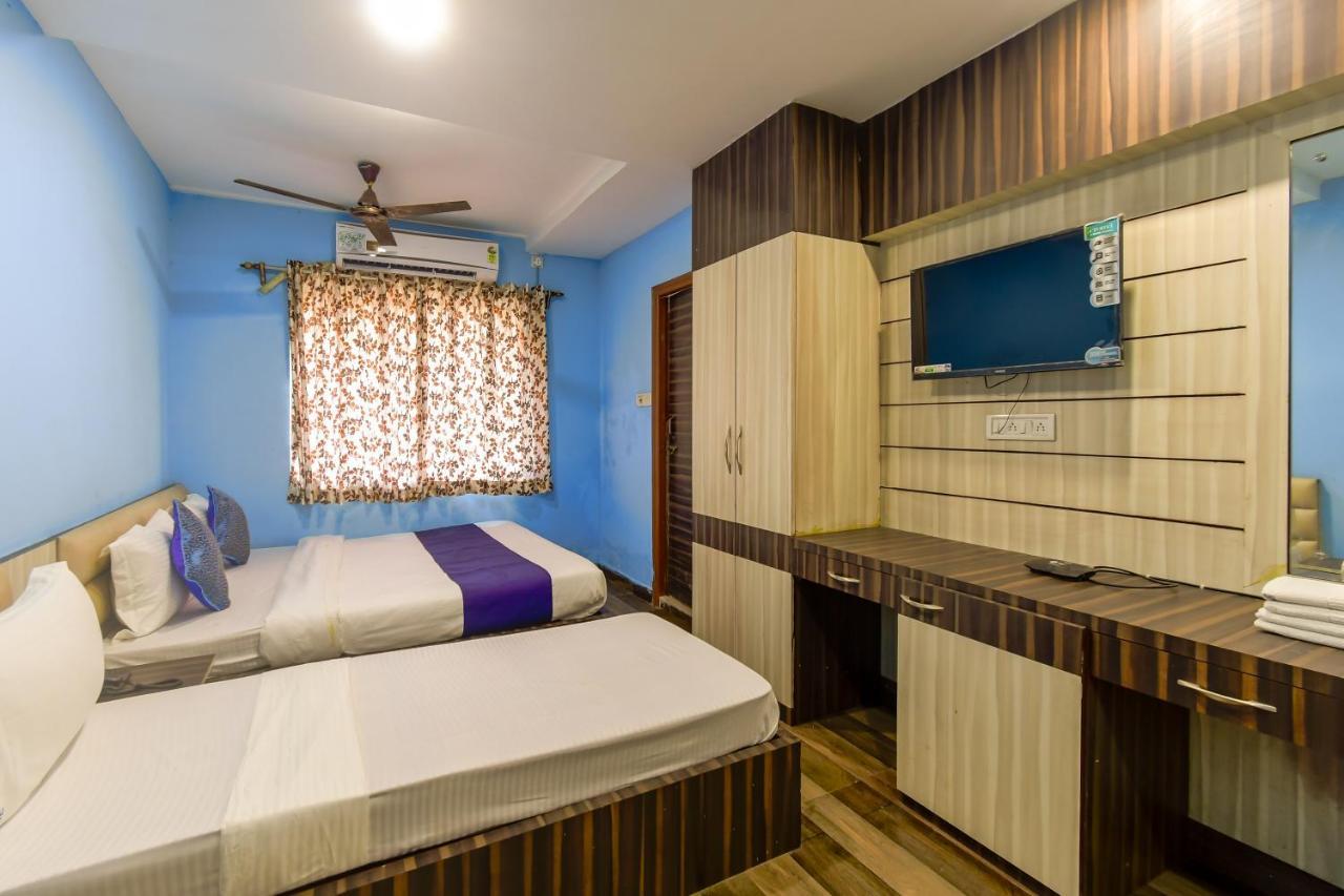 Hotel Blue Abedin Kolkata Ngoại thất bức ảnh